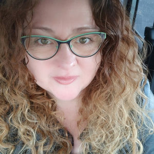 Meet your Posher, Michele